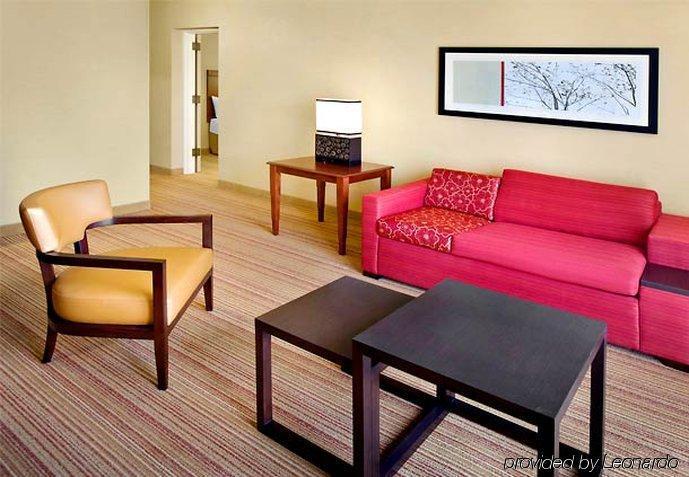 Courtyard By Marriott Pittsburgh Airport Otel Coraopolis Oda fotoğraf