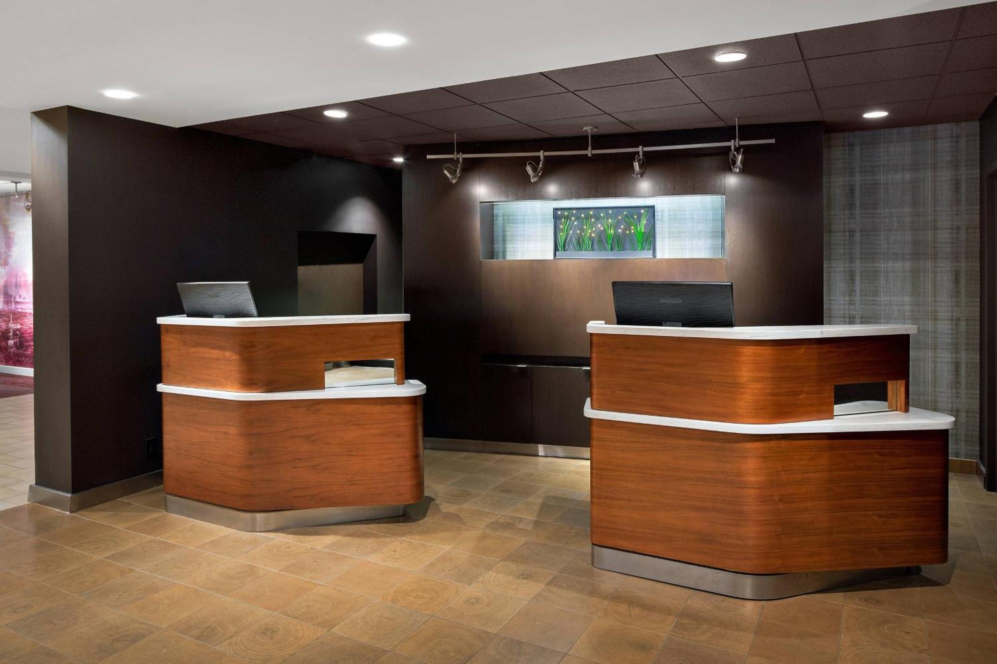 Courtyard By Marriott Pittsburgh Airport Otel Coraopolis Dış mekan fotoğraf