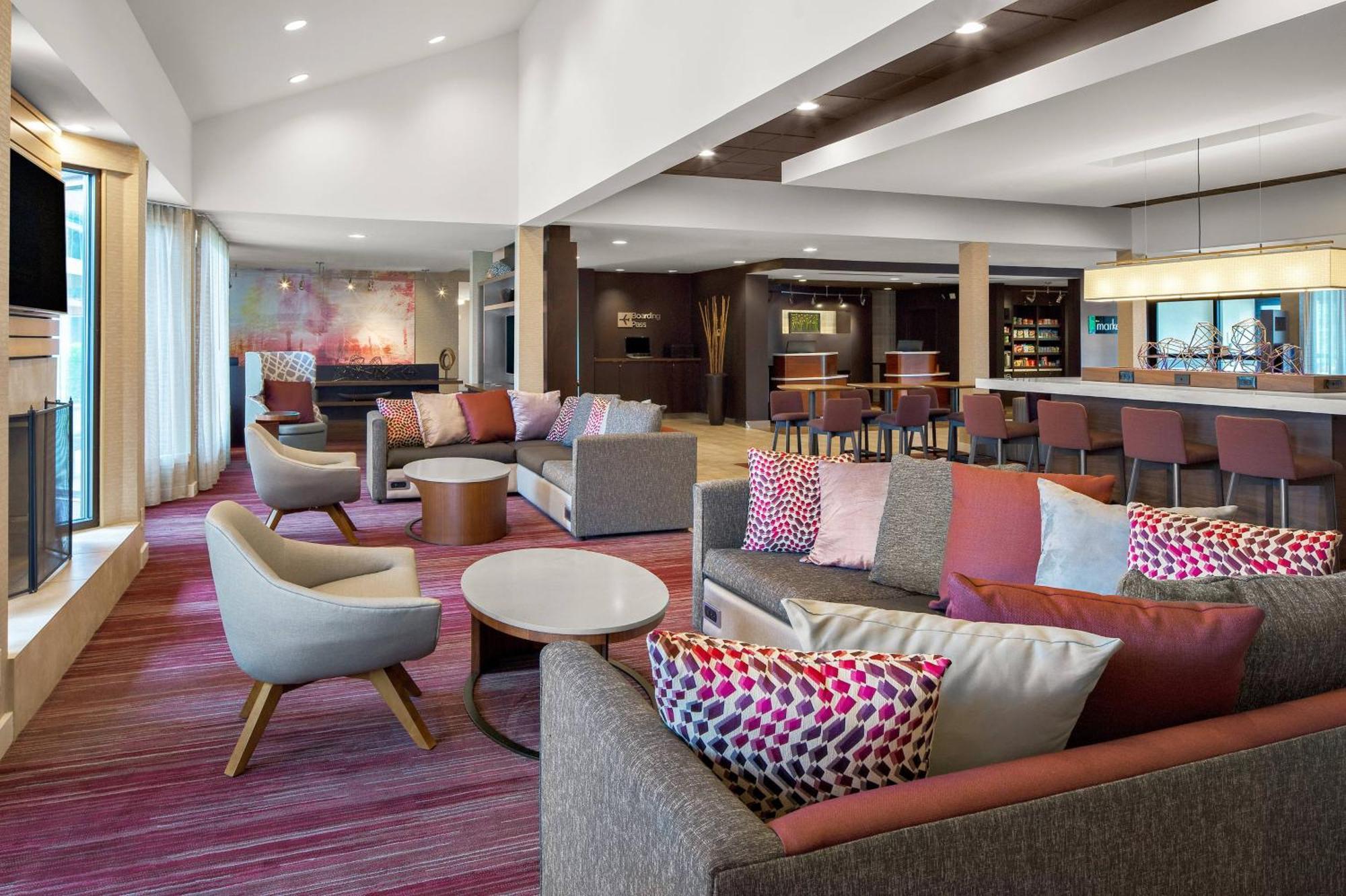 Courtyard By Marriott Pittsburgh Airport Otel Coraopolis Dış mekan fotoğraf