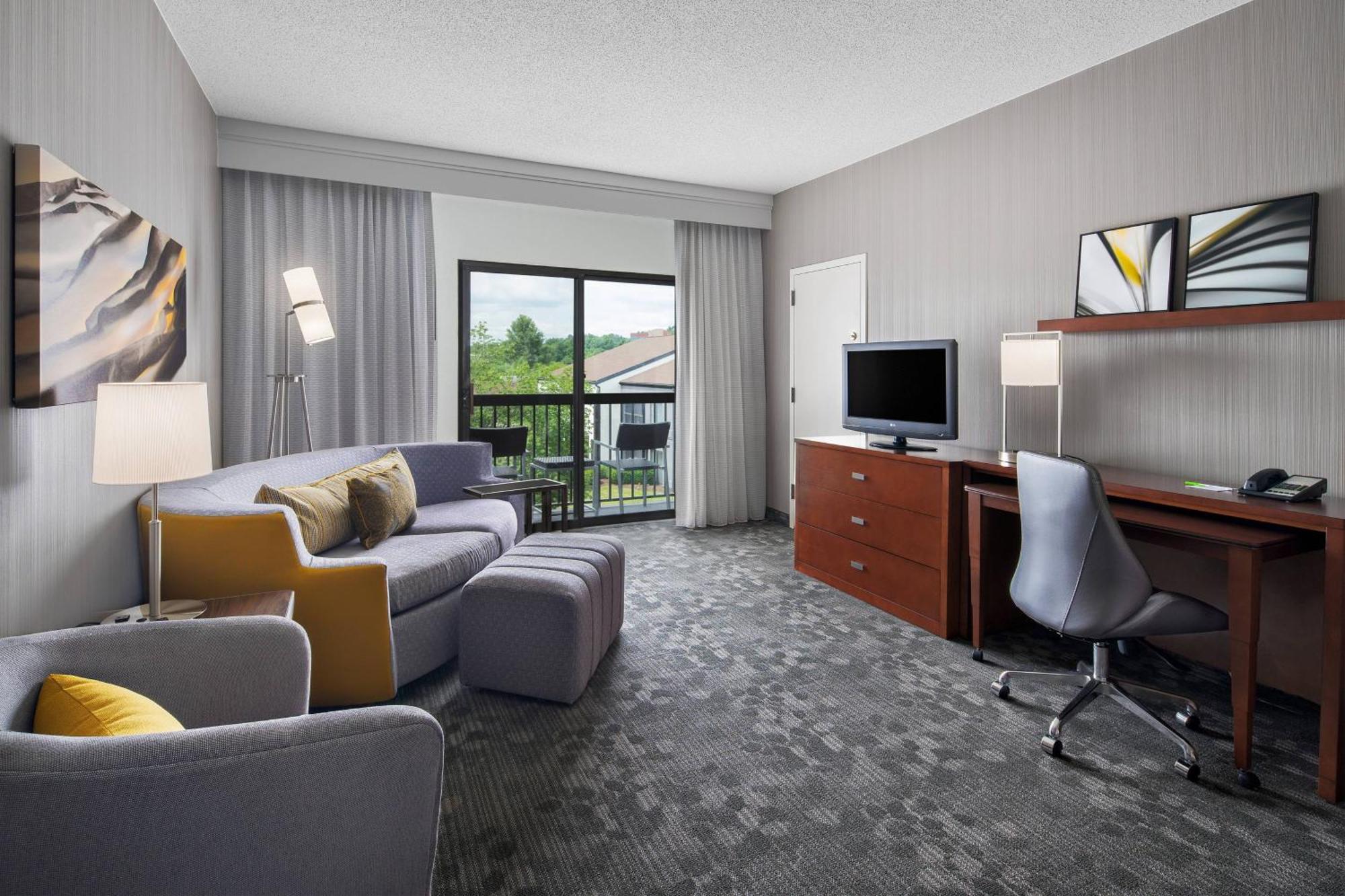 Courtyard By Marriott Pittsburgh Airport Otel Coraopolis Dış mekan fotoğraf