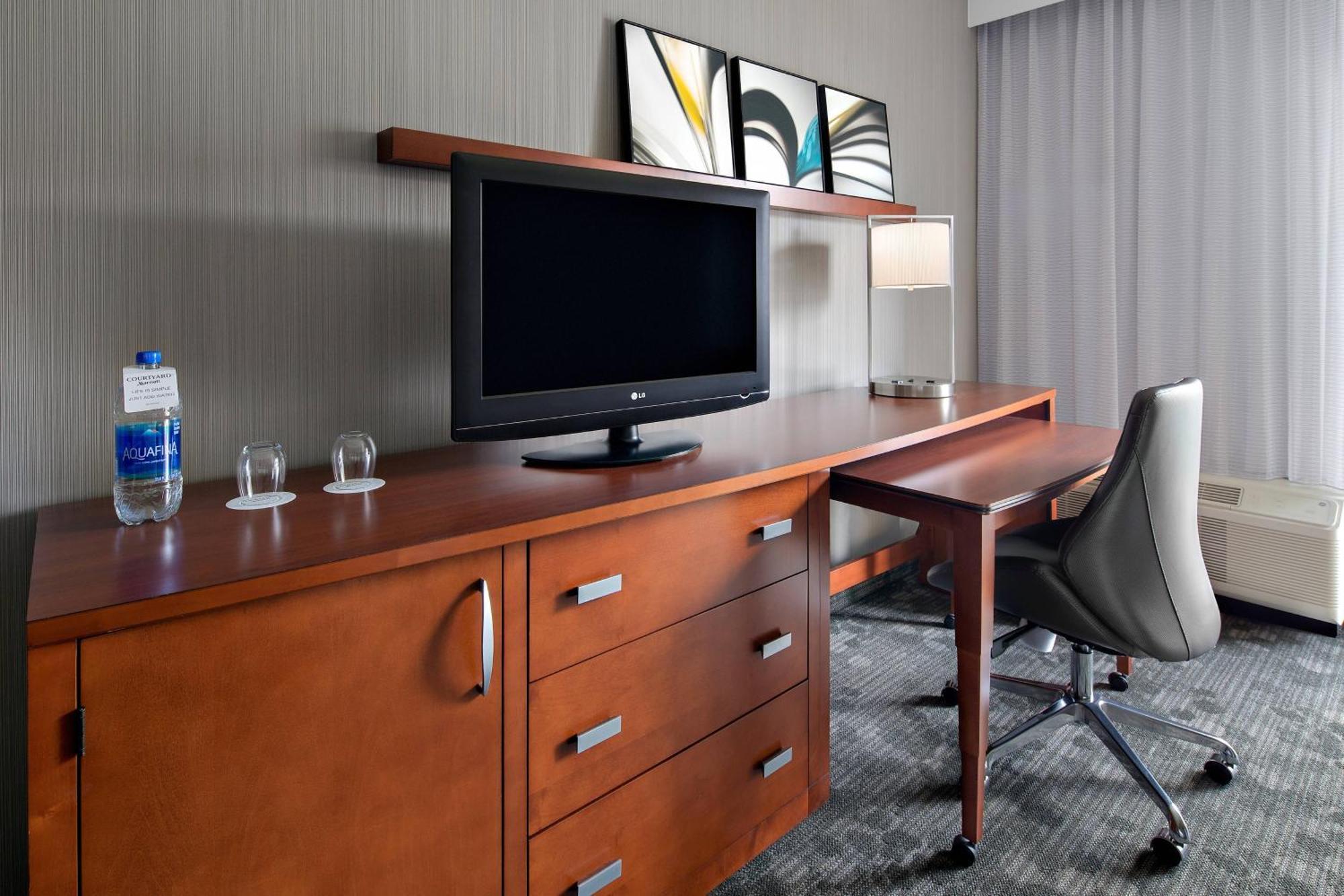 Courtyard By Marriott Pittsburgh Airport Otel Coraopolis Dış mekan fotoğraf
