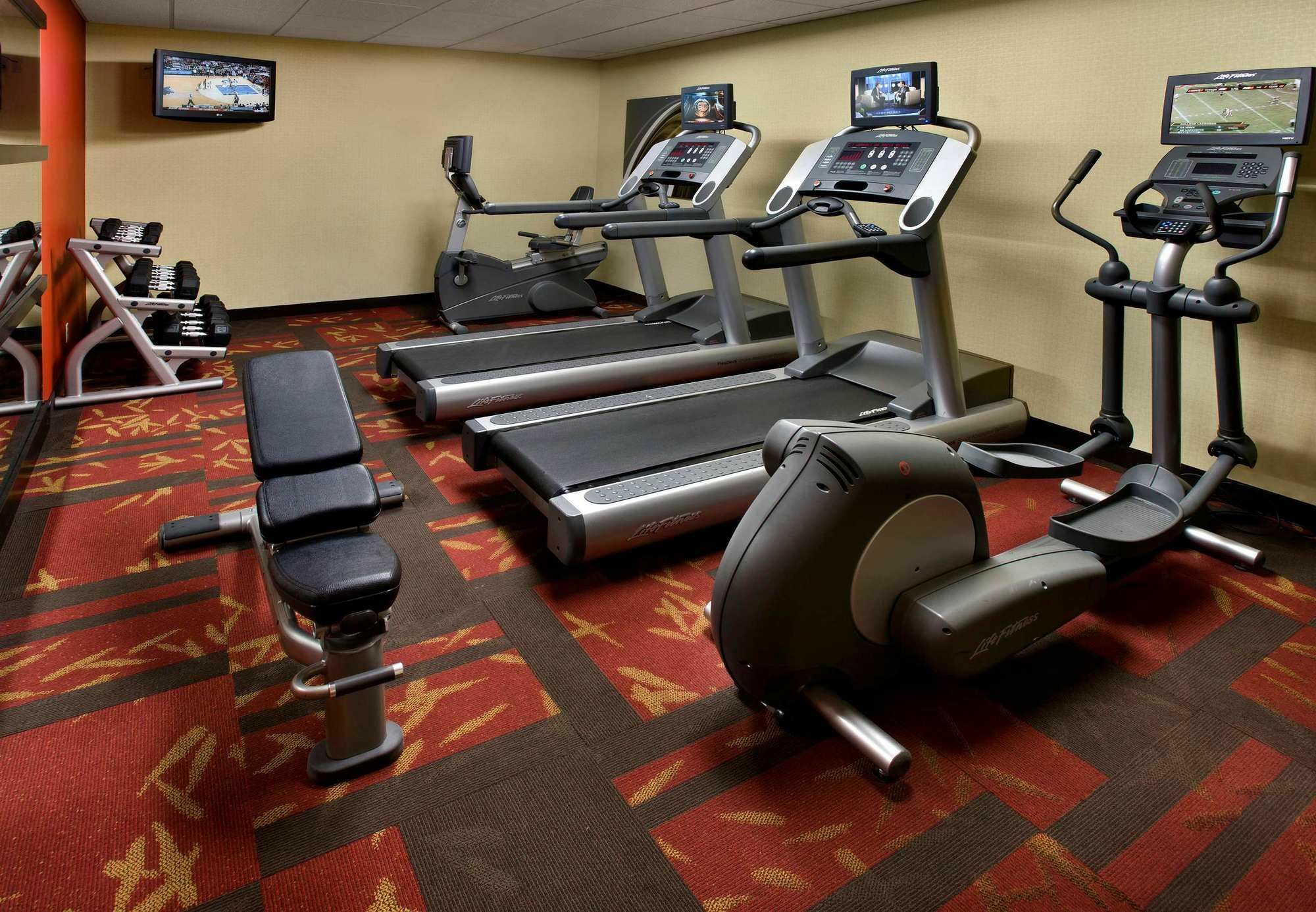 Courtyard By Marriott Pittsburgh Airport Otel Coraopolis Dış mekan fotoğraf